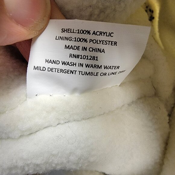 PUGS Trapper Flapper Hat Fleece Lined O/S Mohawk Fringe Chullo Ushanka - Picture 4 of 4